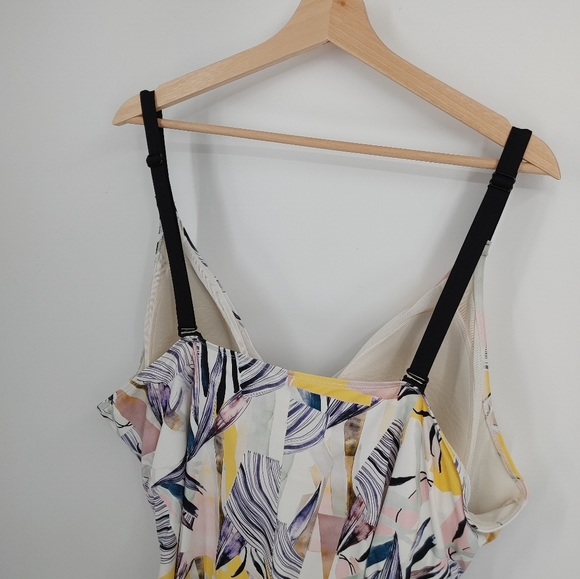 Addition Elle | one piece swimsuit - Picture 5 of 8